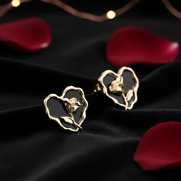 Luxe_Noir_Bloom_Studs