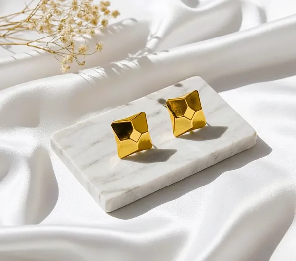 Luxe_Polygon_Studs