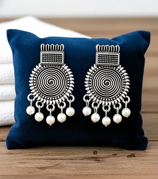Royal_Spiral_Pearl_Charms