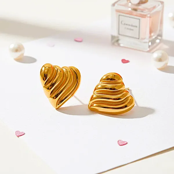 Sculpted_Heart_Studs