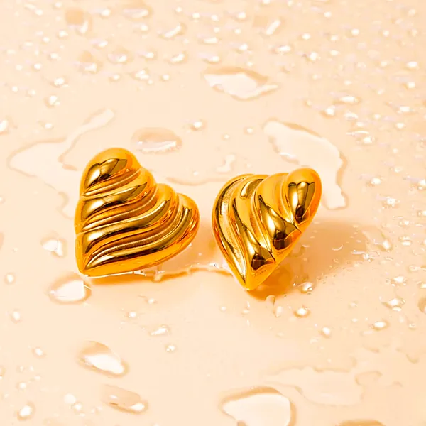 Sculpted_Heart_Studs