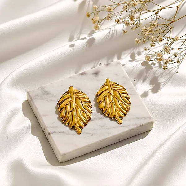 Gold_Leaf_Charm