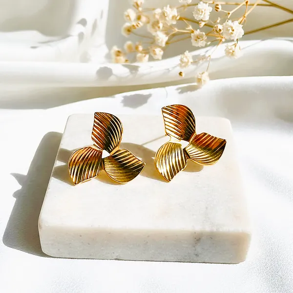 Leaf_Trio_Studs
