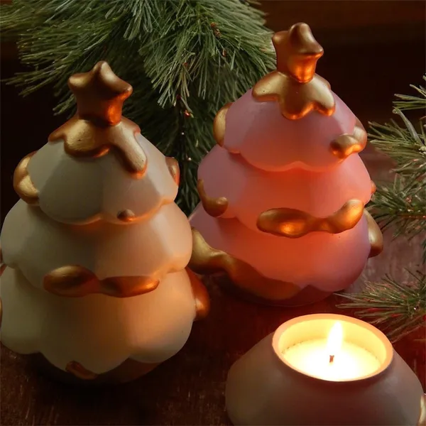 3_layered_Christmas_tree_candle