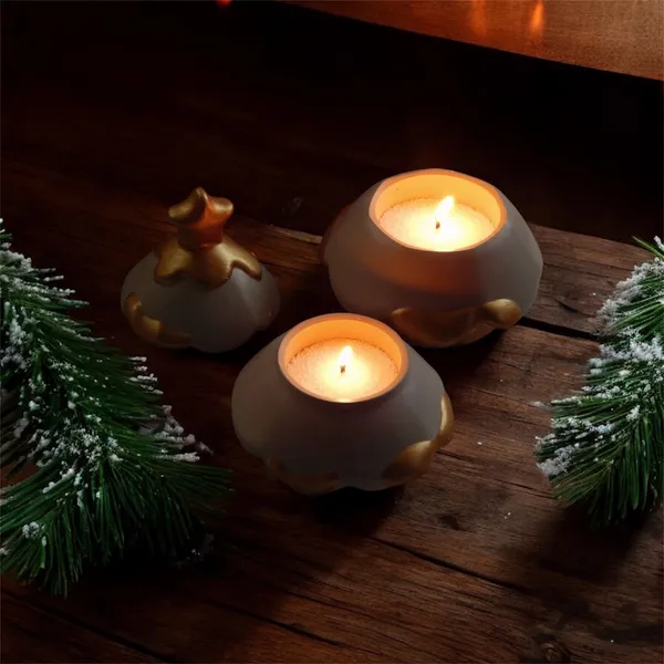 3_layered_Christmas_tree_candle