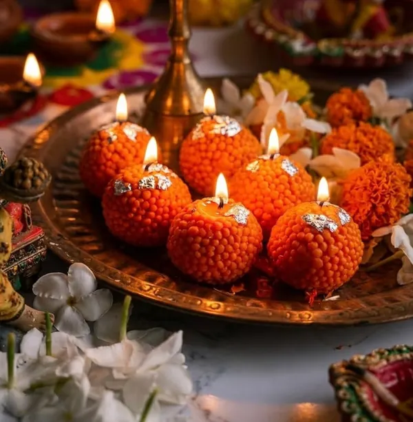 Motichoor_Ladoo_-_box_of_10