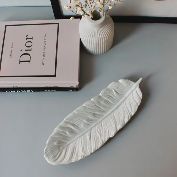 Feather_Tray