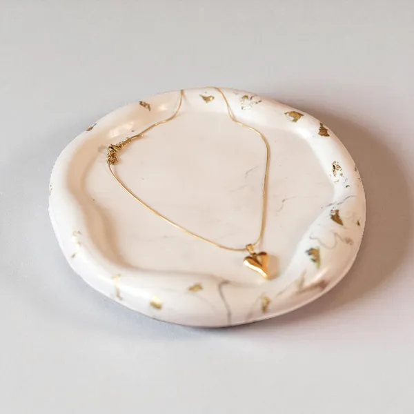 Handmade_Cloud_Tray_For_Home