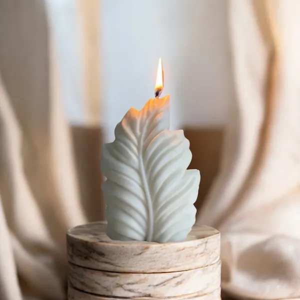 Leaf_Shaped_Candle_For_Home_Decor