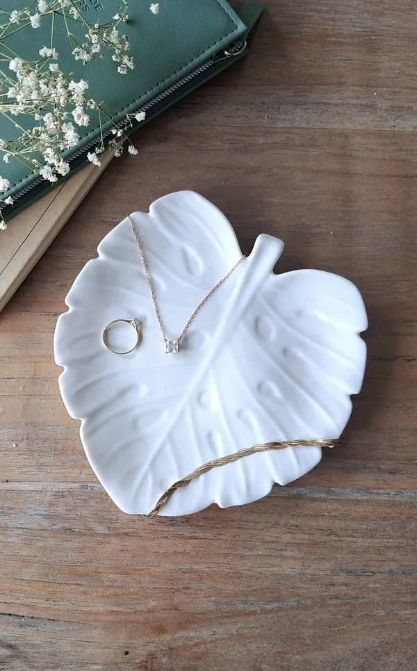 Monstera_Tray