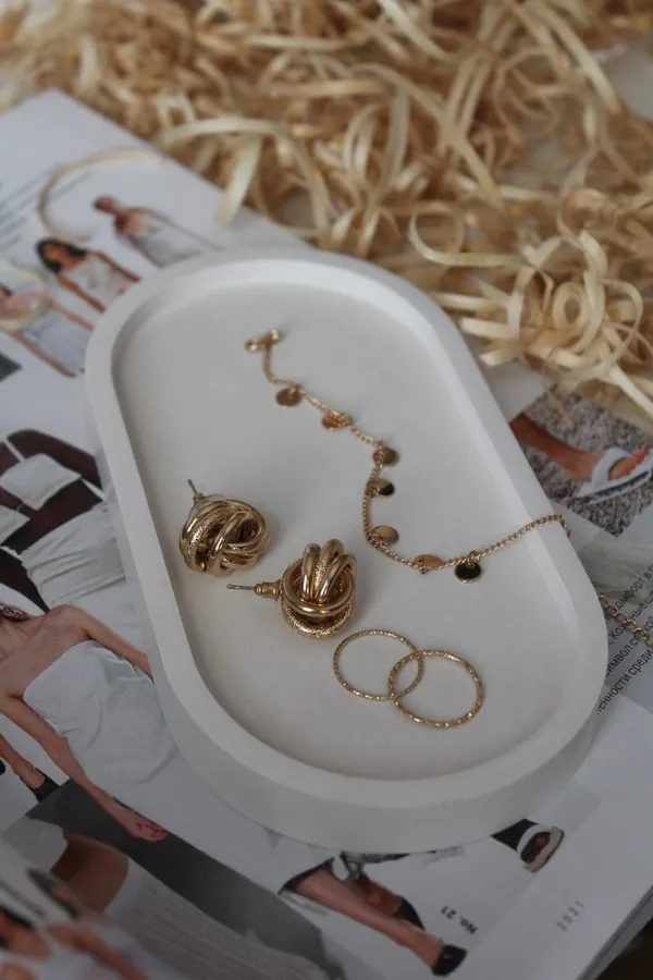 Oval_Tray
