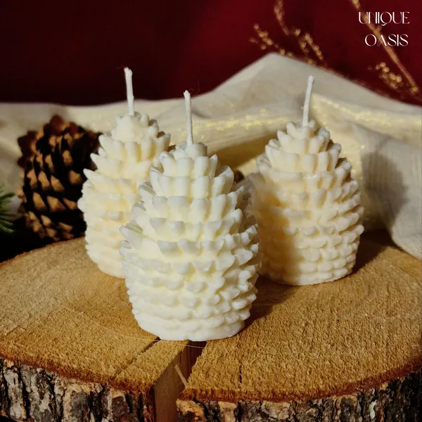 Pinecone_Pillar_Candle