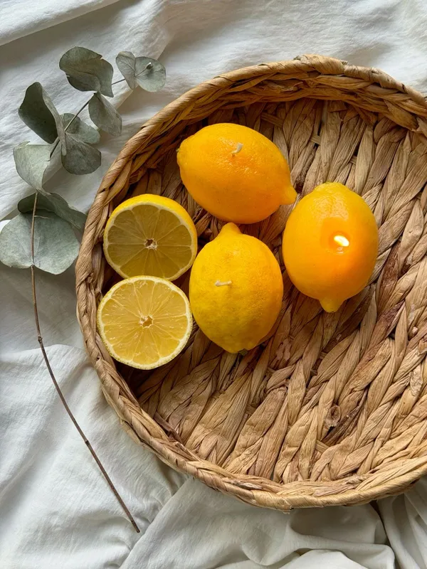 Set_of_3_lemon_candles_