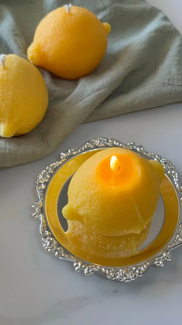 Set_of_3_lemon_candles_