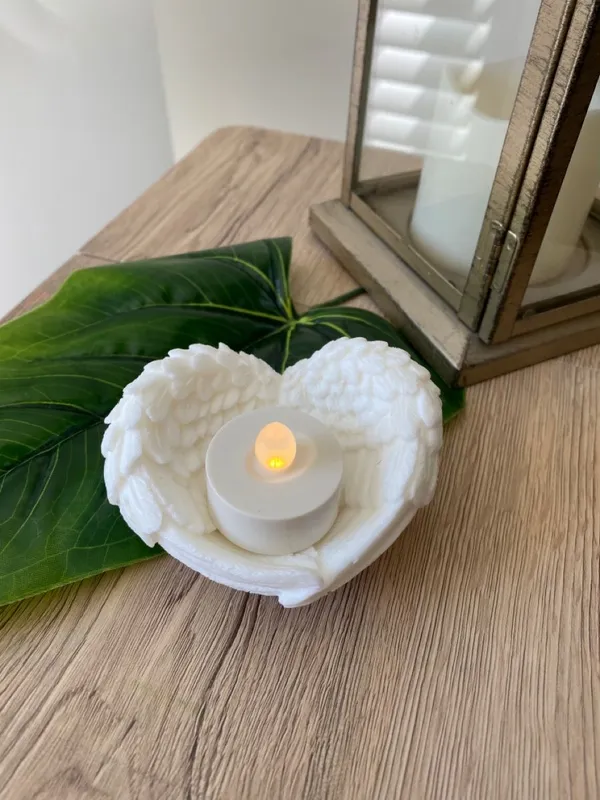 The_Halo_Heart_Holder