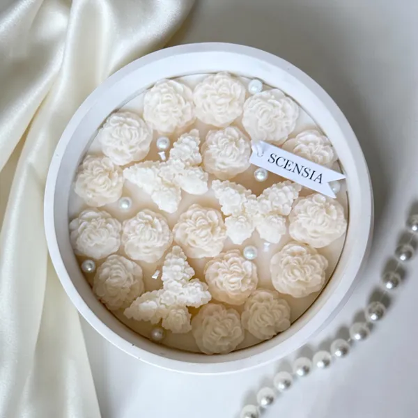 The_Pearl_&_Papillon_Bowl