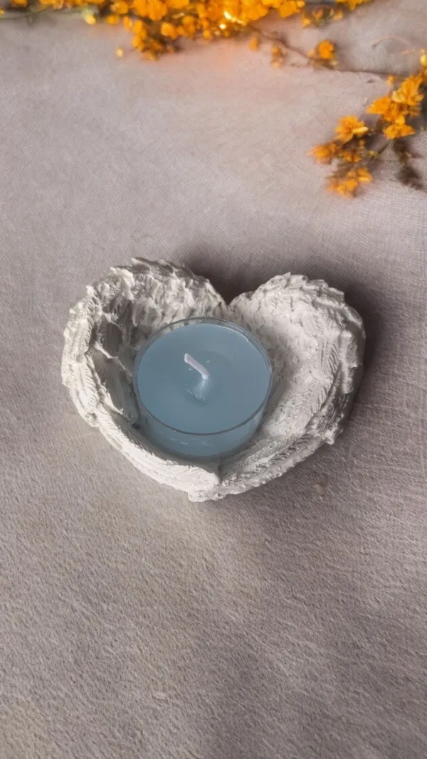 The_Halo_Heart_Holder