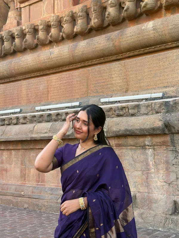 Attractive_Purple_Cotton_Silk_Saree_With_Incredible_Blouse_Piece