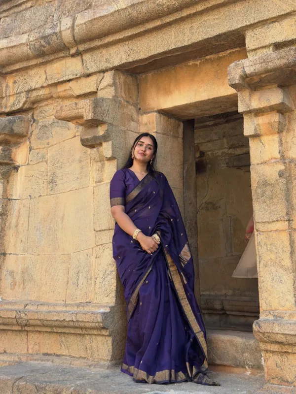 Attractive_Purple_Cotton_Silk_Saree_With_Incredible_Blouse_Piece