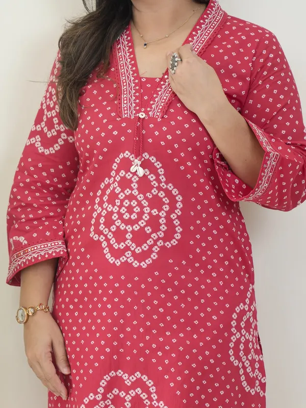 Saloni_Pink_Cotton_Bandhani_Leheriya_Dupatta_Set