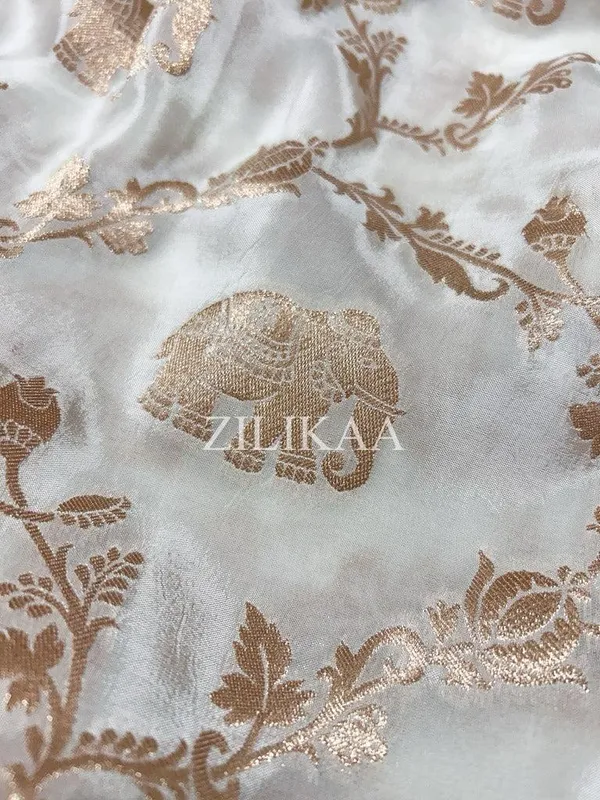White_Soft_Banarasi_Silk_Saree_With_Blouse