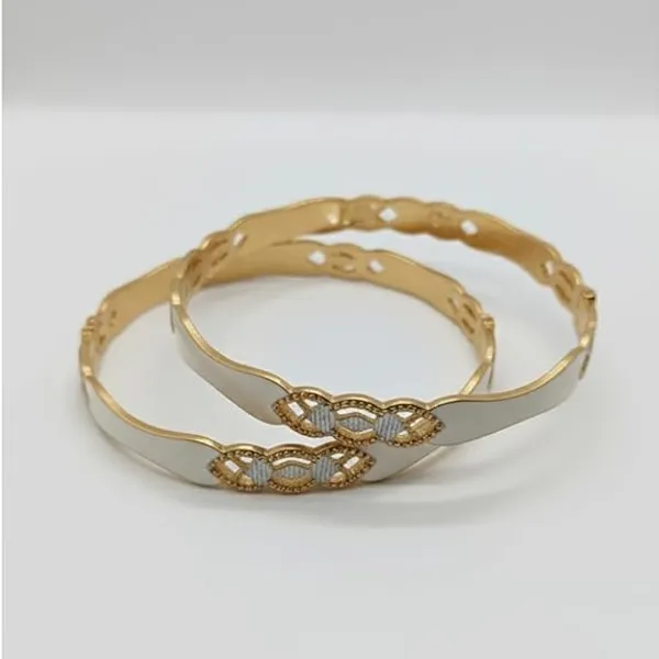 CRUSSTIQUE_GOLD_Elegant_White_and_Golden_Colour_Bangle_Set_for_Women,_2_Decorative_Metal_Bangles_with_Intricate_Pattern_Detail,_Perfect_Fashion_Jewellery_for_Party,_Wedding_and_Festive_Occasions