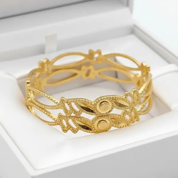 CRUSSTIQUE_GOLD_Elegant_Bangle_for_Women,_Traditional_Indian_Style_with_Textured_Floral_Design,_Fashion_Jewellery_for_Party,_Wedding_and_Festive_Occasions