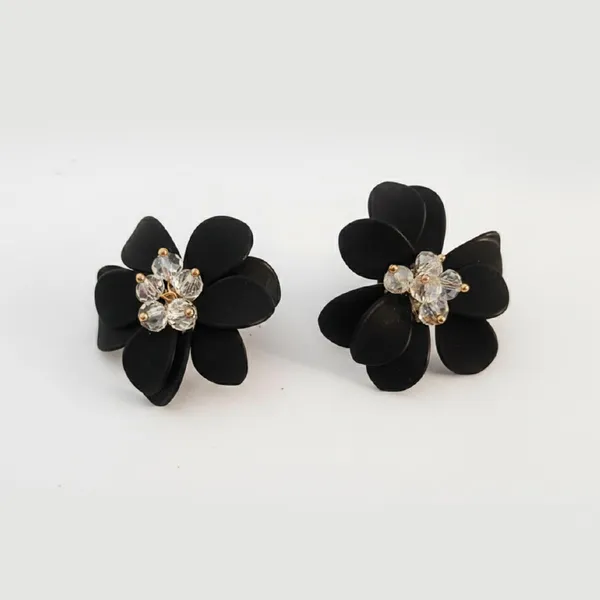Black_Crystal_Flower_Stud_Earrings_For_Women_Petals_Gold-Toned_Accents_Elegant_Floral_Jewelry_Lightweight_Comfortable_Gift_For_Her_Party_And_Office