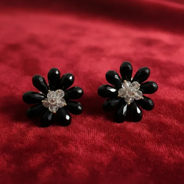 Black_Flower_Crystal_Stud_Earrings,_Daisy_Design_With_Clear_Center,_Stylish_Fashion_Jewelry_Accessories_For_Women