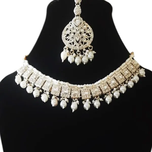 Light_Green_Traditional_Indian_Artificial_Jewellery_Set_For_Women_|_Choker_Necklace_With_Matching_Earrings_&_Pearl_Detailing