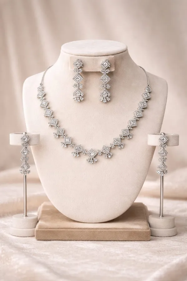 Crusstique_Gold_Elegant_Diamond-Cut_Geometric_Choker_Necklace_&_Dangler_Earrings_Set