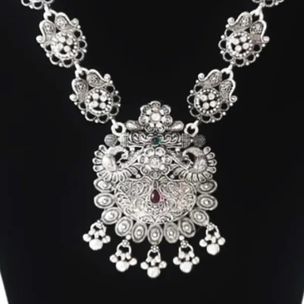 Multicolor_Traditional_Ethnic_Jewellery_Set_With_Intricate_Floral_Pendant_Design_And_Matching_Earrings_|_Elegant_Indian_Style_Bridal_Jewellery_For_Women_And_Weddings