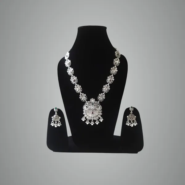Multicolor_Traditional_Ethnic_Jewellery_Set_With_Intricate_Floral_Pendant_Design_And_Matching_Earrings_|_Elegant_Indian_Style_Bridal_Jewellery_For_Women_And_Weddings