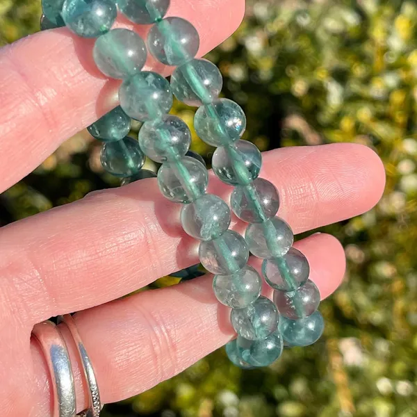 Multicolour_Natural_Fluorite_Gemstone_Beaded_Bracelet,_Crystal_Stretch_Band_For_Men_And_Women,_Healing_Energy_And_Mental_Clarity_Wristband