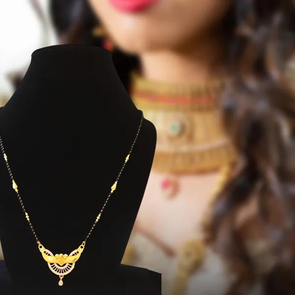 Silver_Traditional_Gold-Plated_Mangalsutra_Necklace_With_Floral_Pendant_Design_&_Crystal_Drop_Accent_|_Ethnic_Jewellery_For_Women_And_Wedding_Functions
