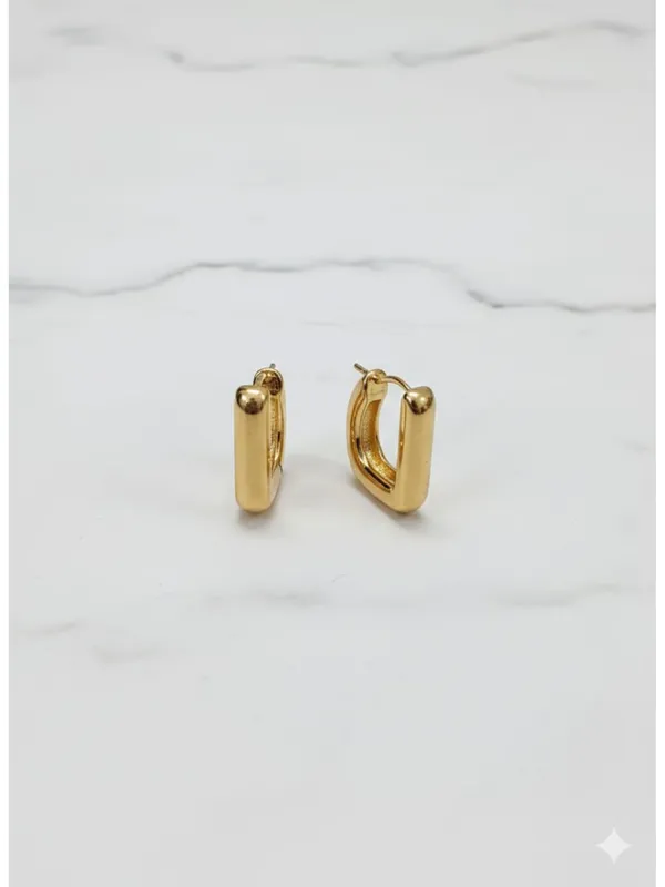 CRUSSTIQUE_GOLD_Classic_Gold_Hoop_Earrings_�_Minimal_Elegant_Design_for_Everyday_Wear
