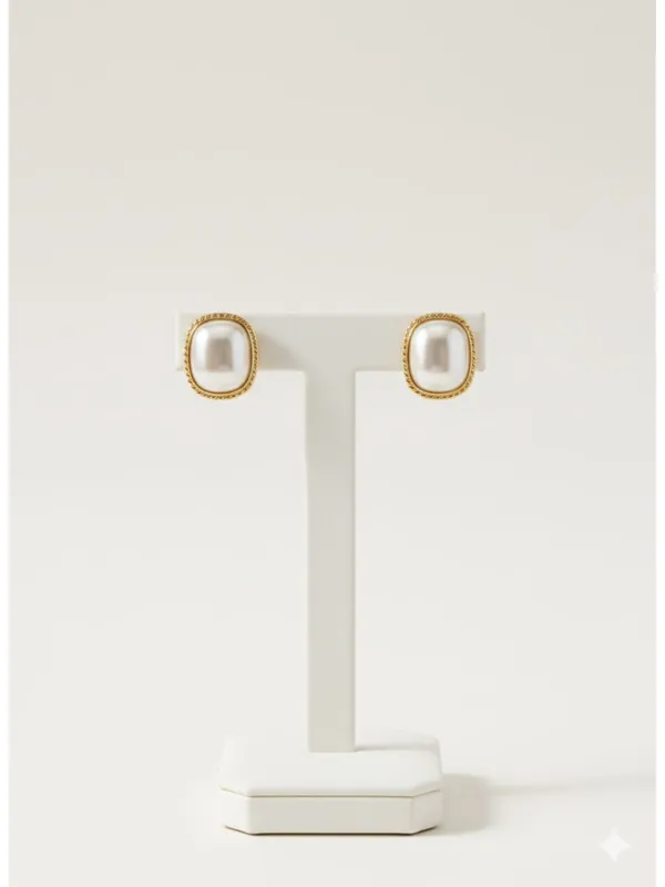 CRUSSTIQUE_GOLD_Elegant_Pearl_Stud_Earrings_�_Vintage_Gold_Frame_Minimal_Luxury_Design
