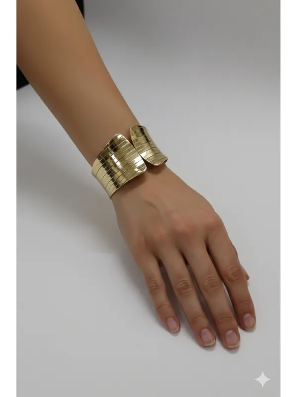 CRUSSTIQUE_GOLD_Minimalist_Multi-Layered_Gold_Cuff_Bracelet_for_Women