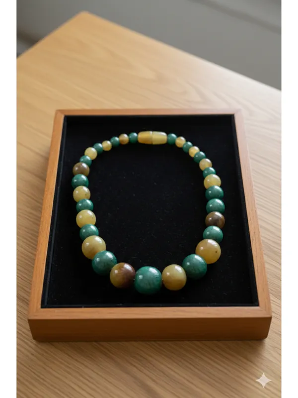 CRUSSTIQUE_GOLD_Verdant_Forest_&_Amber_Graduated_Resin_Bead_Necklace