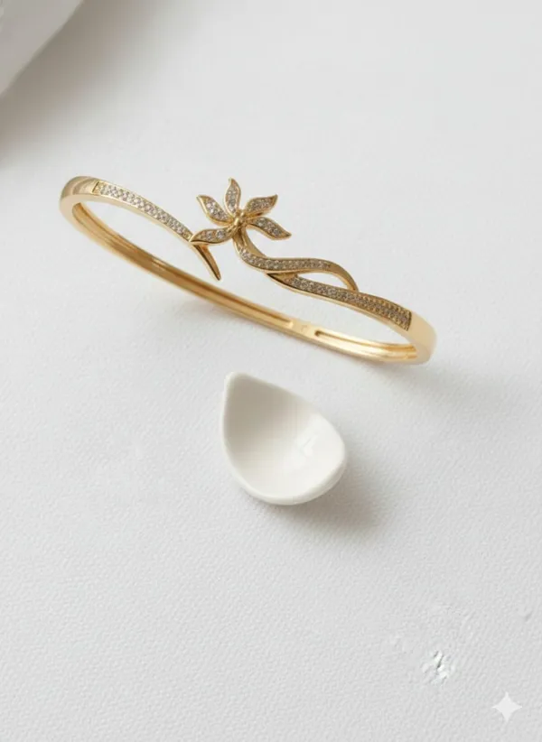 Style_2_Gold-Plated_Bangle