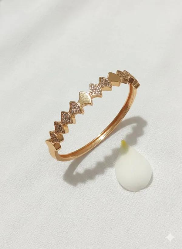 Style_5_Gold-Plated_Bangle