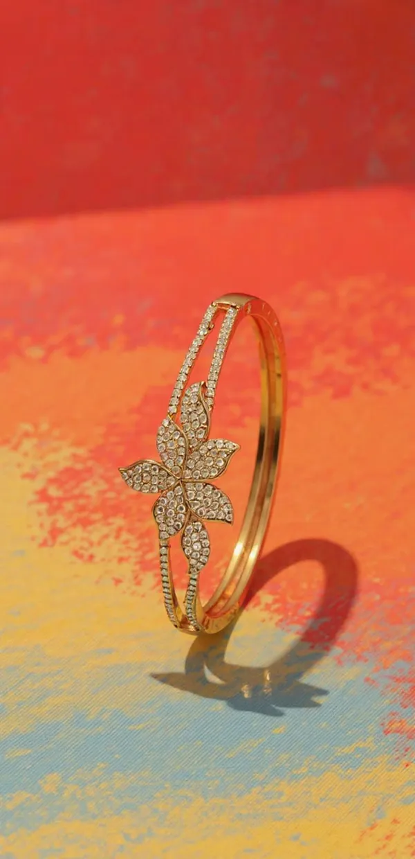Style_6_Gold-Plated_Bangle