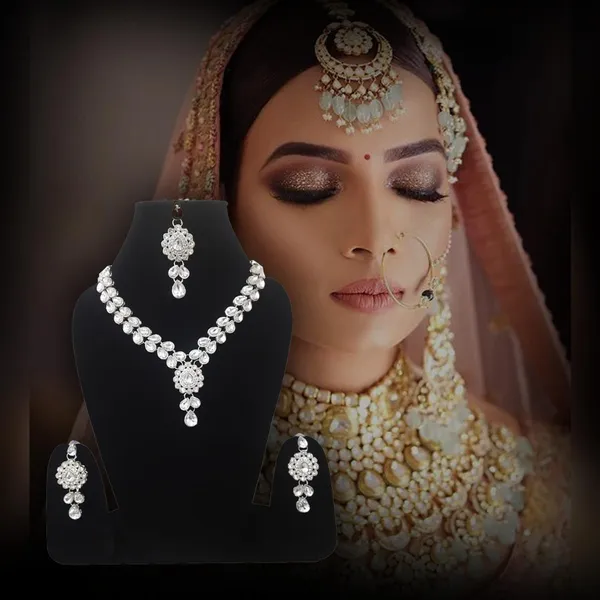Crystal_Teardrop_Necklace_Set_With_Earrings_For_Women,_Silver-Plated_Jewellery_Set_In_White_|_Elegant_Bridal_Wedding_Necklace_And_Earring_Set