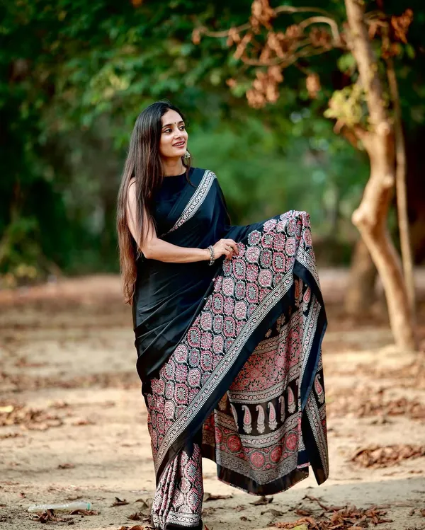 Premium_Ajrakh_Model_Silk_Saree