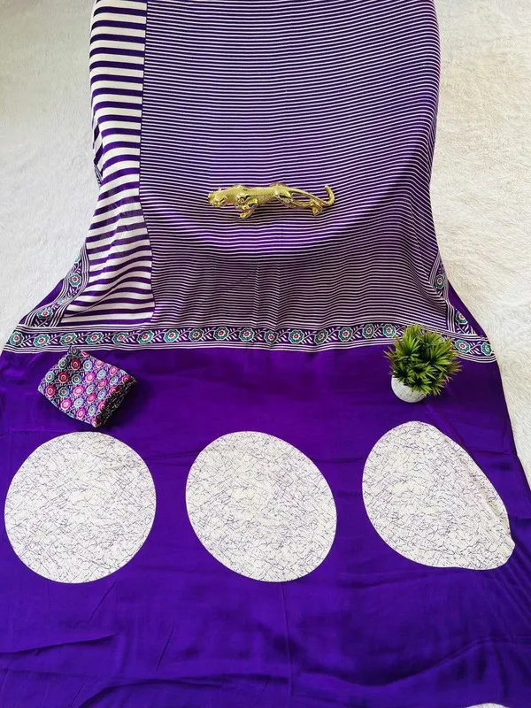Elegant_Ajrakh_Print_Modal_Silk_Saree_|_Premium_Traditional_Saree_Collection