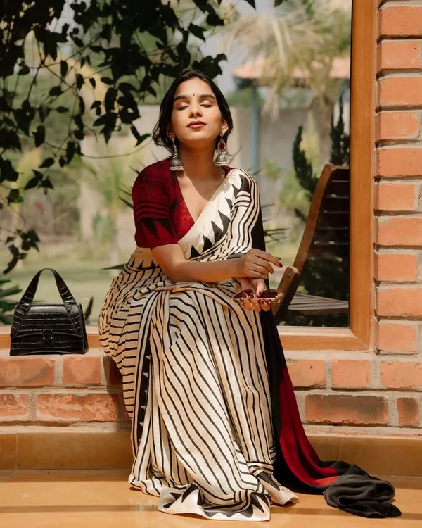 Ajrakh_Elegance_in_Model_Silk_Timeless_&_Effortless_Saree