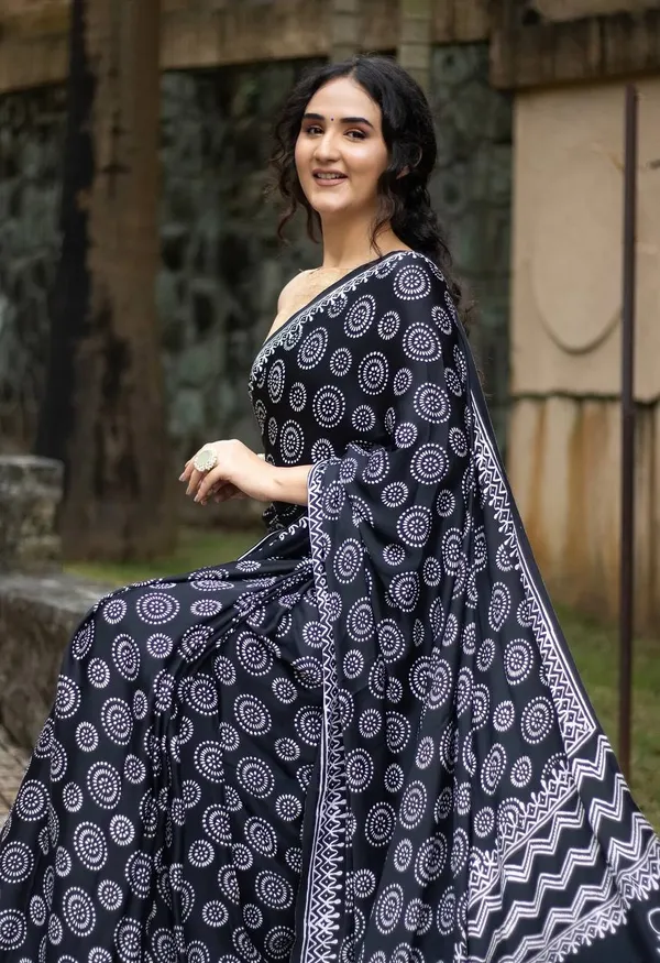 Black_Linen_Printed_Saree_with_Traditional_Saree_for_Women
