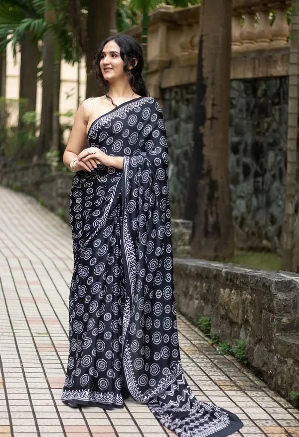 Black_Linen_Printed_Saree_with_Traditional_Saree_for_Women