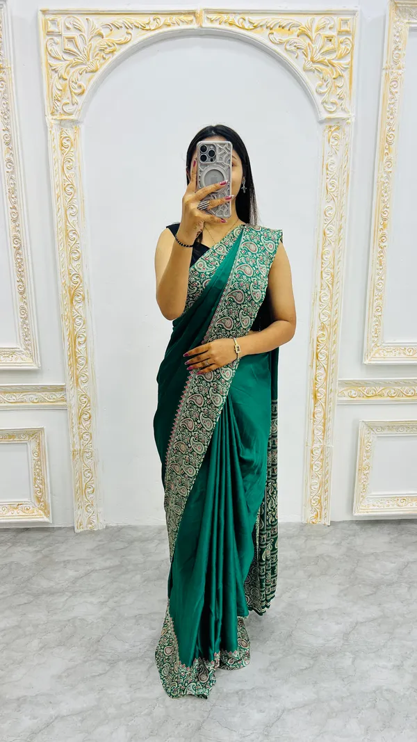 Ajrakh_Printed_Modal_Silk_Plain_Saree_With_Ajrakh_Blouse