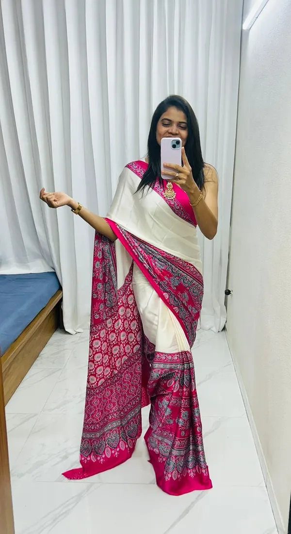 Pink_Pure_Gajji_Soft_Silk_Ajrakh_Saree_for_Women_|_Traditional_Ajrakh_Designer_Saree_Online